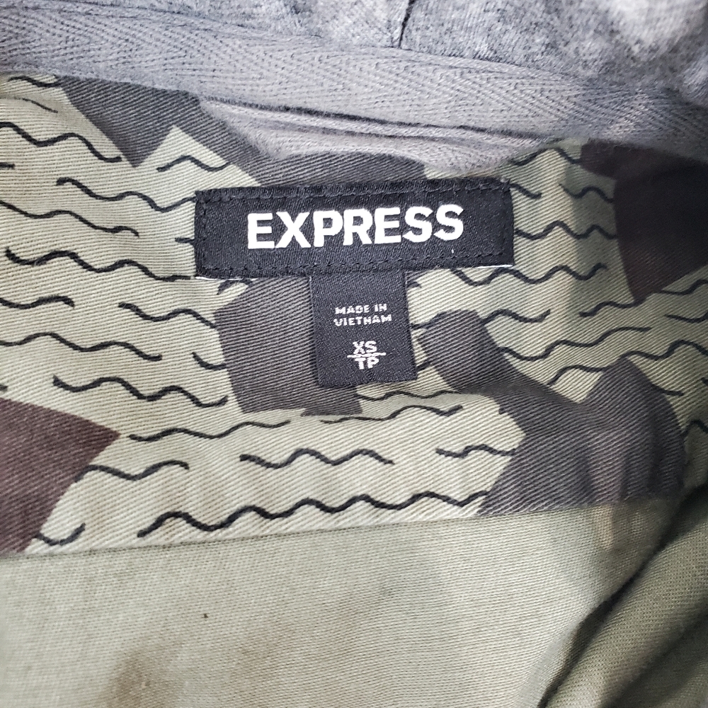 Express Hooded Scatter Camouflage Light Field Jacket Size XS Mens Button Up RARE - Picture 10 of 13
